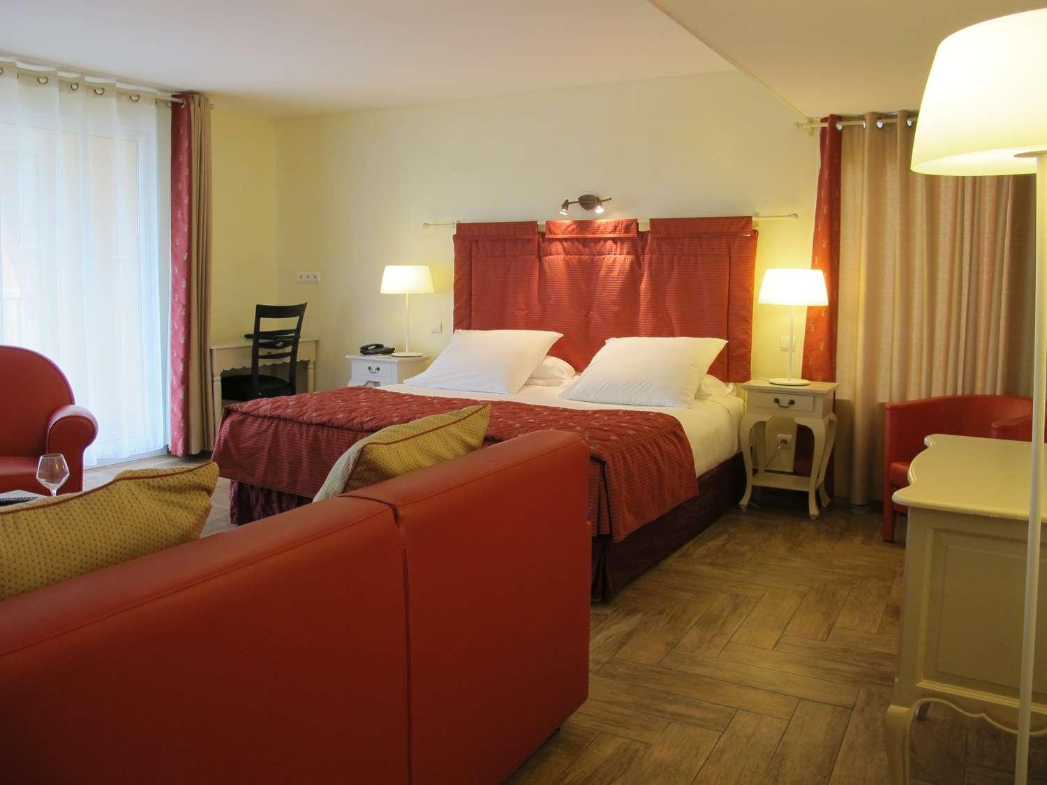 Hotel Sanary, Soleil Et Jardin - Renovation Hiver 2024-25 Exterior photo