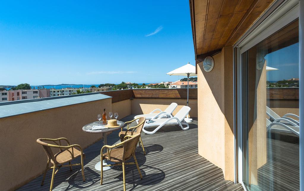 Hotel Sanary, Soleil Et Jardin - Renovation Hiver 2024-25 Exterior photo